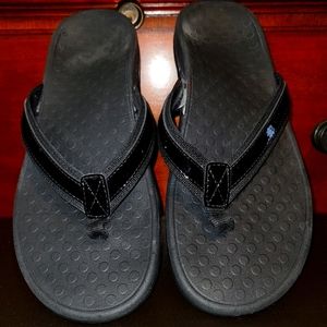 Womens Vionic Tide II Toe post sandal size 10